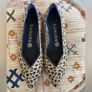 Rothys | Point in Leopard Print | Size 8